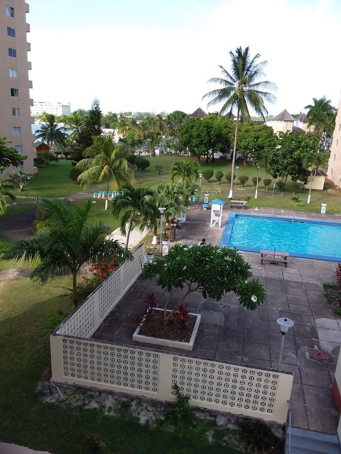 Mcfarlane'S Place Ocho Rios Exterior photo