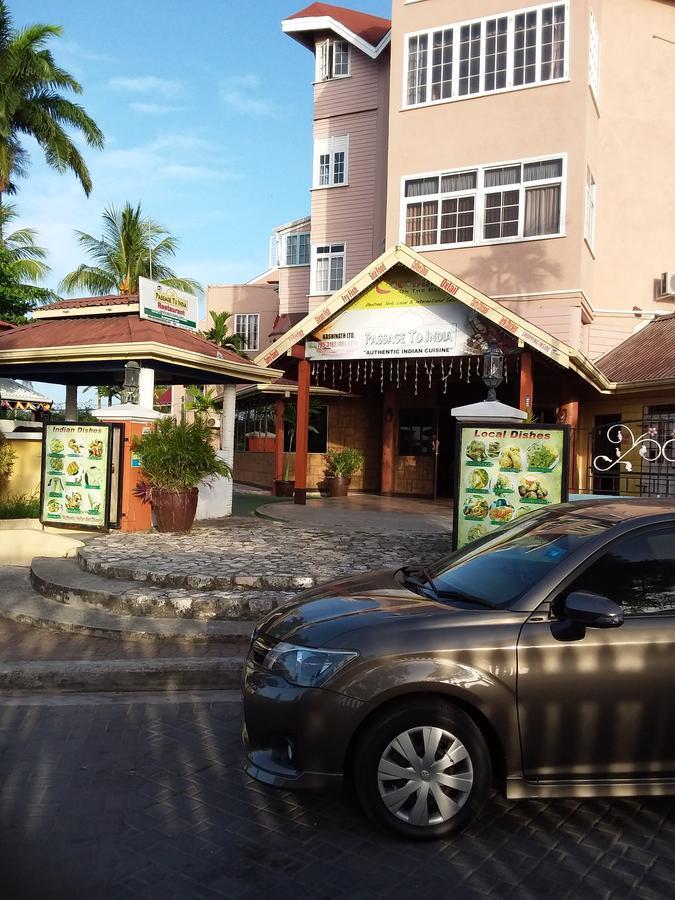 Mcfarlane'S Place Ocho Rios Exterior photo