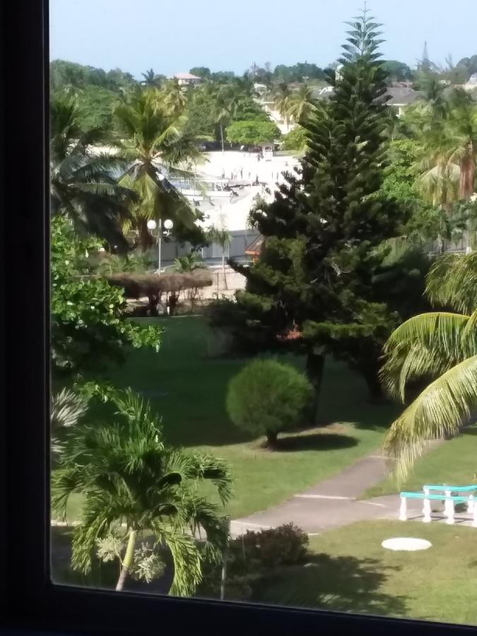 Mcfarlane'S Place Ocho Rios Exterior photo