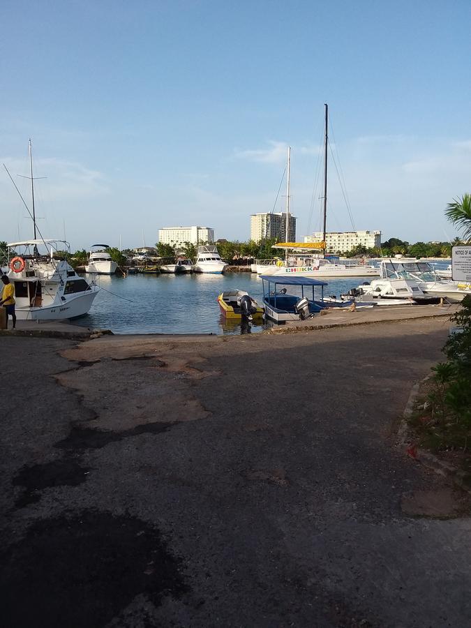 Mcfarlane'S Place Ocho Rios Exterior photo
